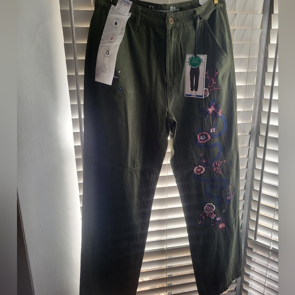 Embroidered Green Pants
